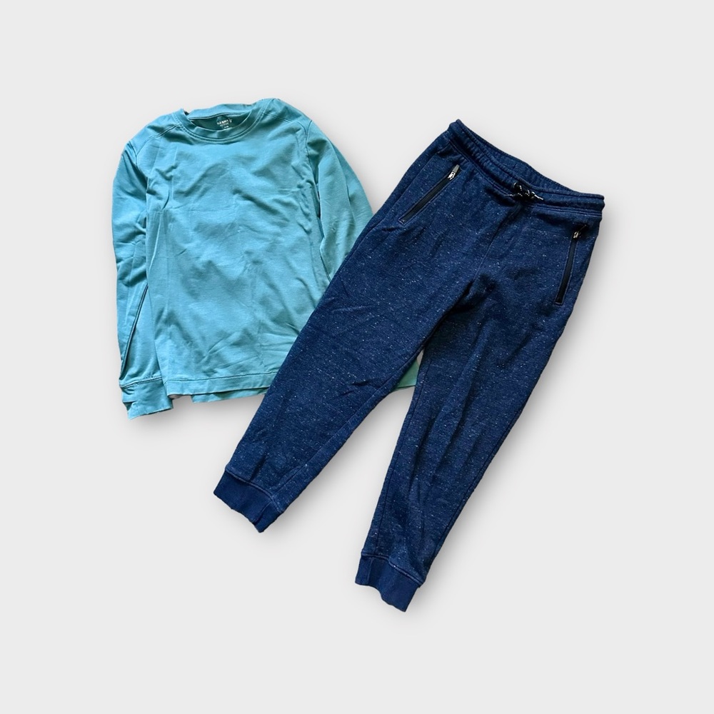 Boys Old Navy set - EGUC - like new - size boys 8 - Navy blue/blue